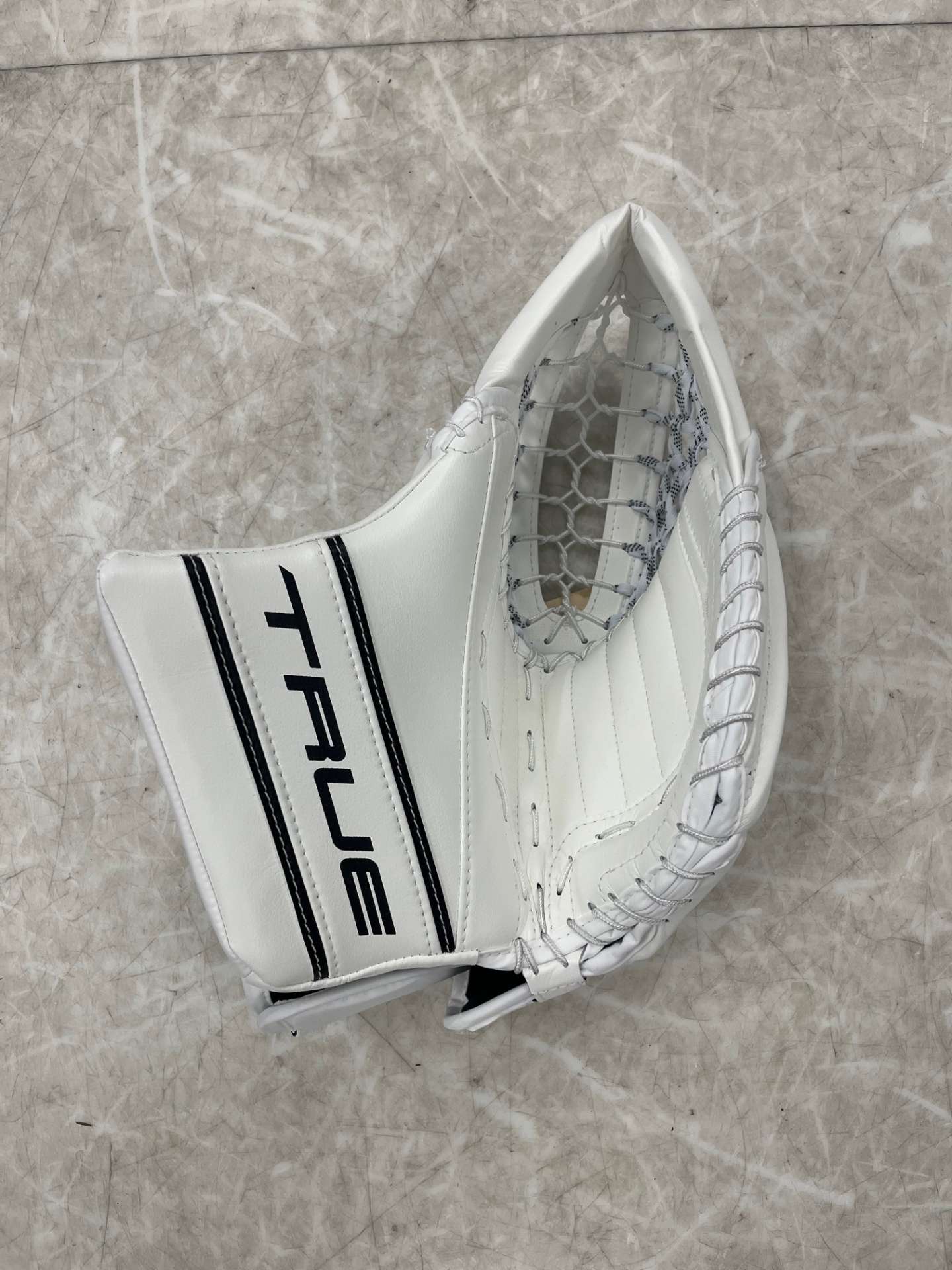 True Catalyst L87 Nitro Pro Goalie Catcher